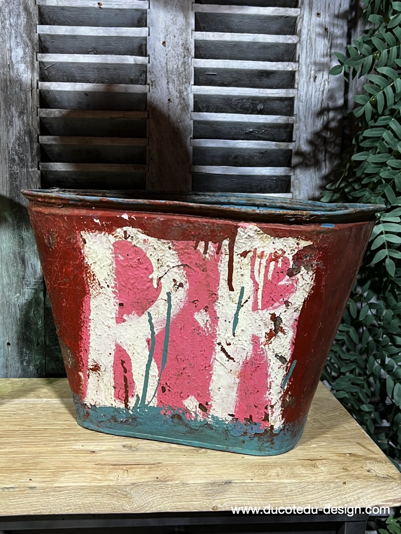 caisse de vendanges en metal patine d'origine – Image 8