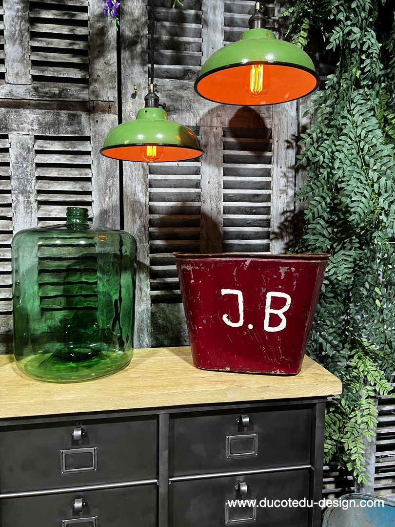 caisse de vendanges en metal patine d'origine – Image 2