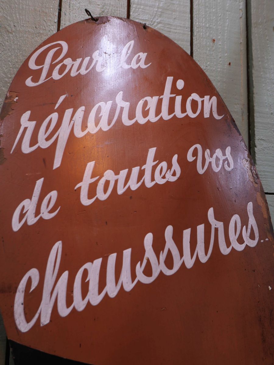 Ancienne enseigne cordonnier peinte a la main – Image 9