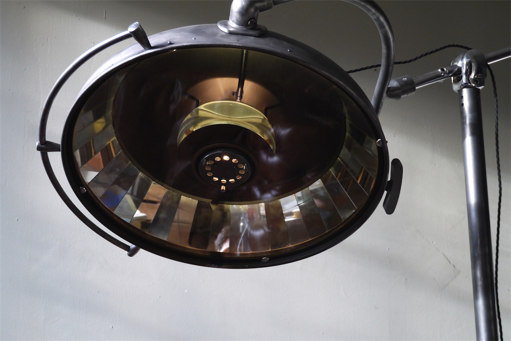 grande lampe scialytique bbt sur pied contre poids – Image 13