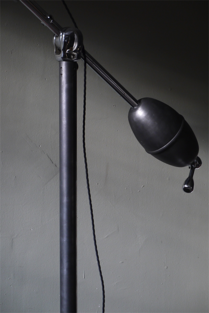 grande lampe scialytique bbt sur pied contre poids – Image 15