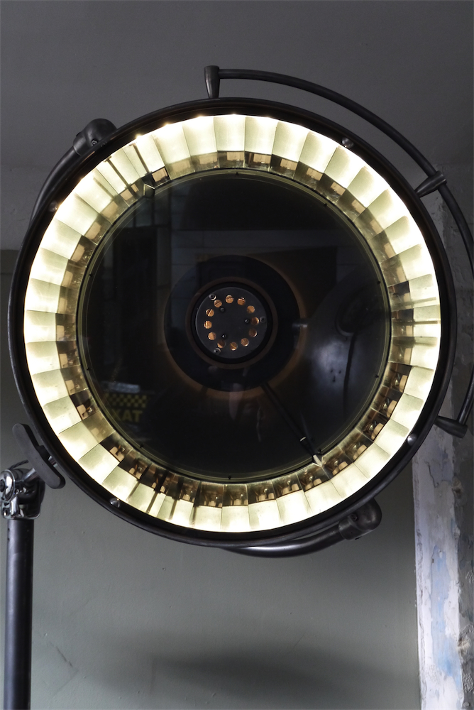 grande lampe scialytique bbt sur pied contre poids – Image 23