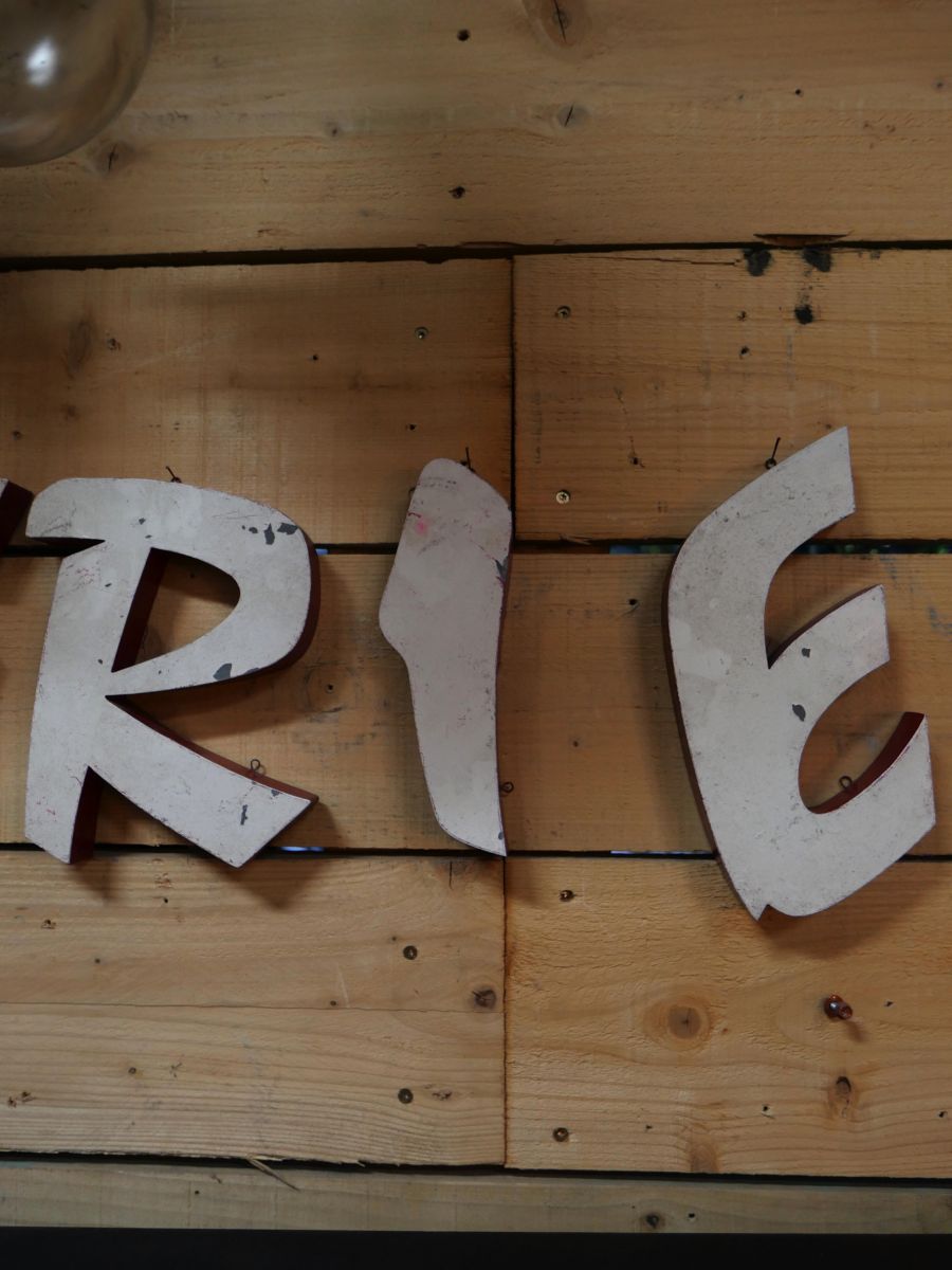 Ancienne enseigne metal charcuterie – Image 9