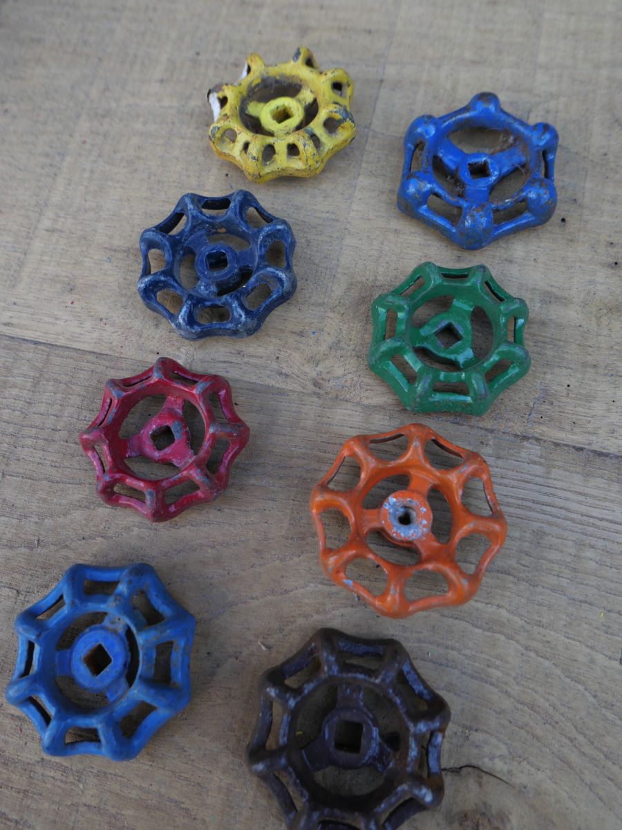 Lot d'anciennes vannes d'usine, ideal en bouton de tiroir indus – Image 4