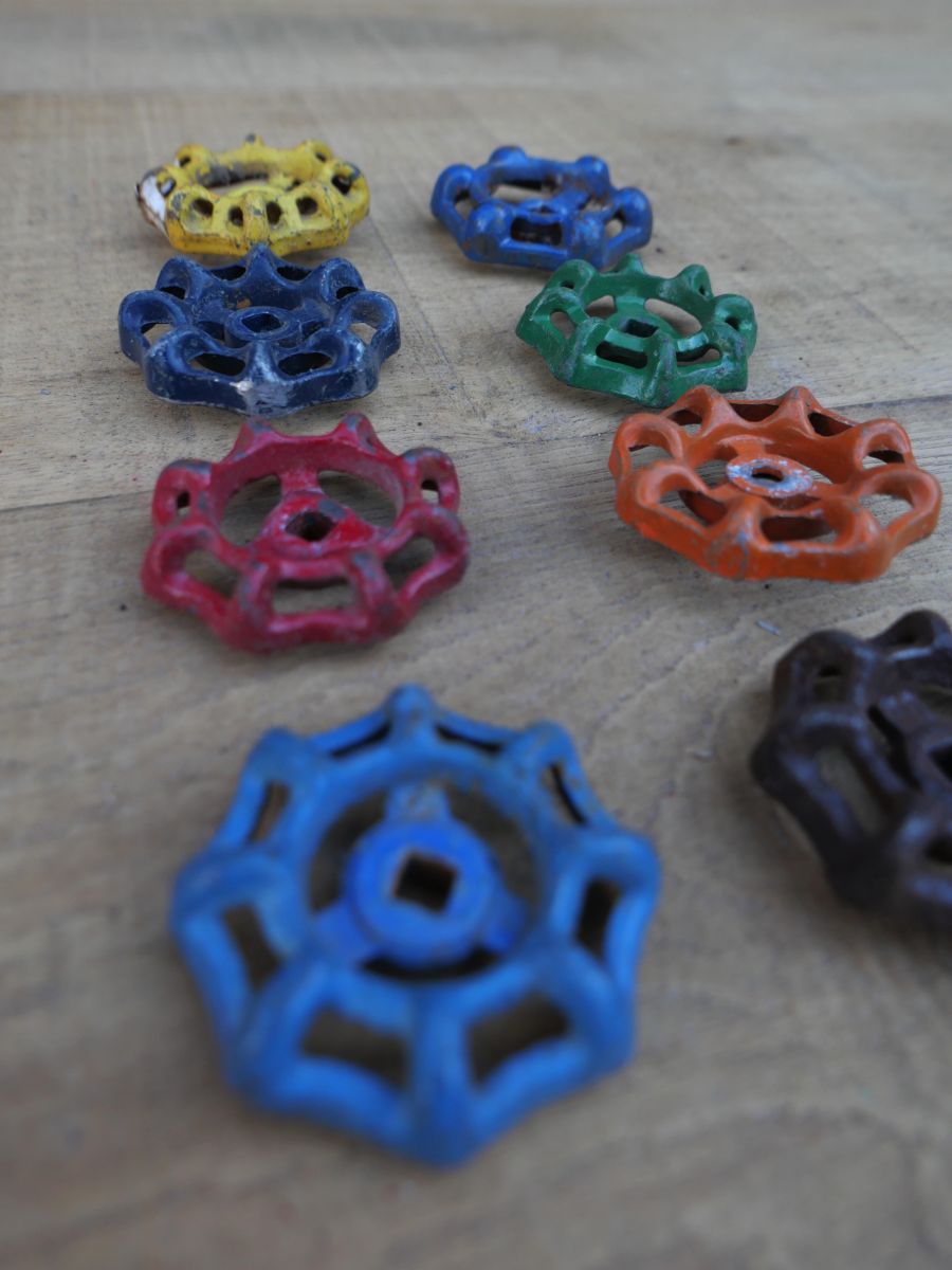 Lot d'anciennes vannes d'usine, ideal en bouton de tiroir indus – Image 6