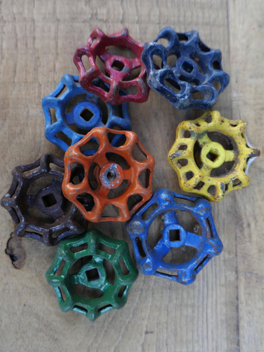 Lot d'anciennes vannes d'usine, ideal en bouton de tiroir indus – Image 8