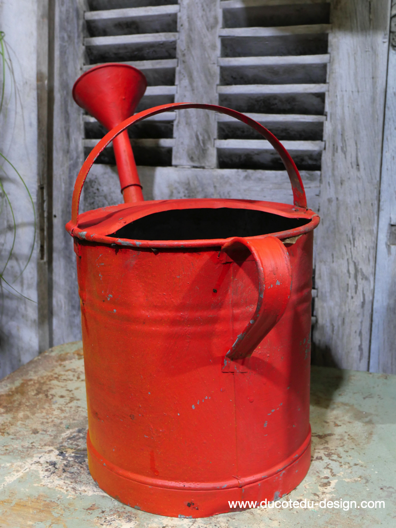 Arrosoir en zinc rouge – Image 7