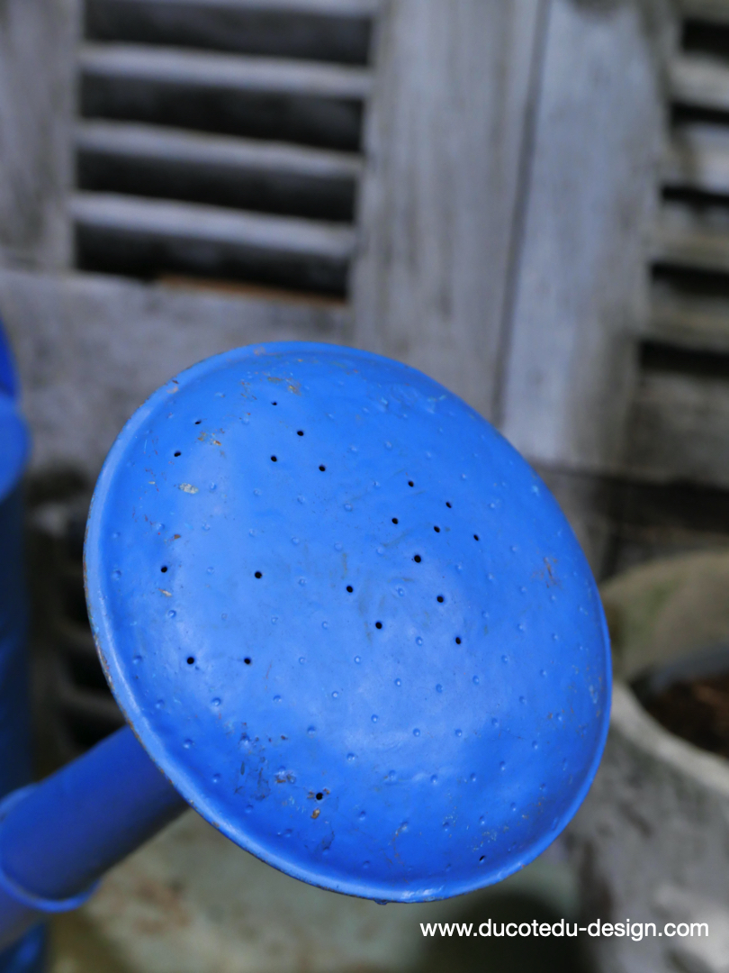 Arrosoir en zinc bleu – Image 3