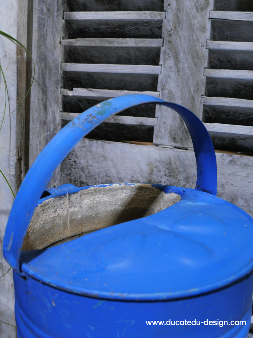 Arrosoir en zinc bleu – Image 4