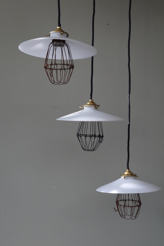 abat jour opaline lampe industrielle americaine – Image 9