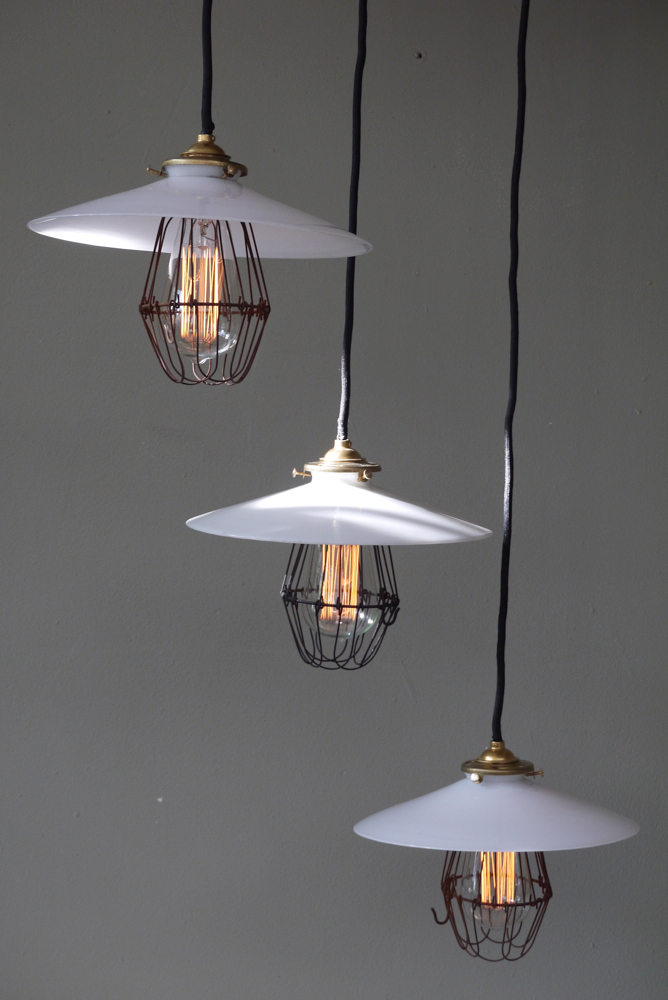 abat jour opaline lampe industrielle americaine – Image 2