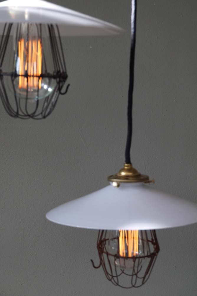 abat jour opaline lampe industrielle americaine – Image 4