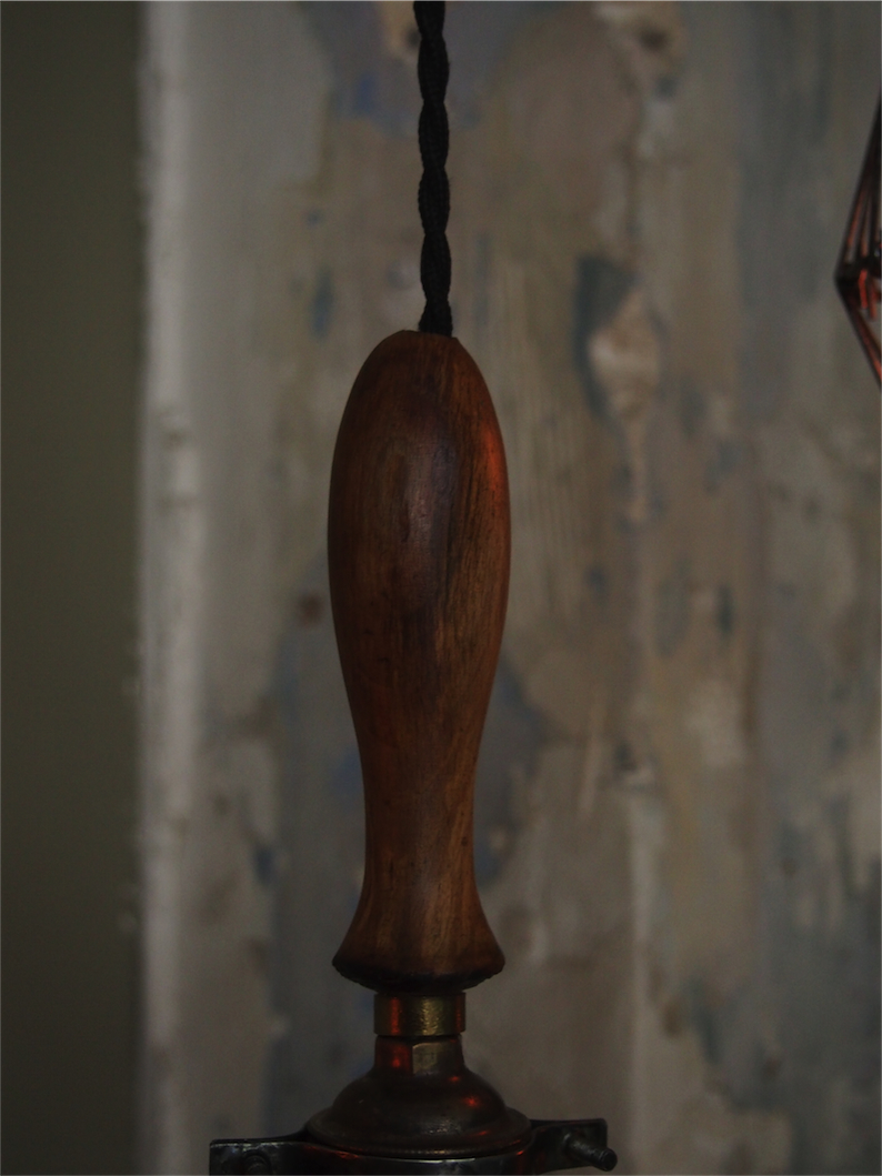 1 ancienne baladeuse industrielle des USA equipant les caves de new York – Image 11