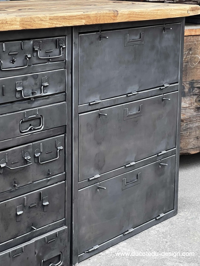 enfilade industrielle 6 compartiments 18 tiroirs atelier militaire plateau vieux chene massif – Image 9