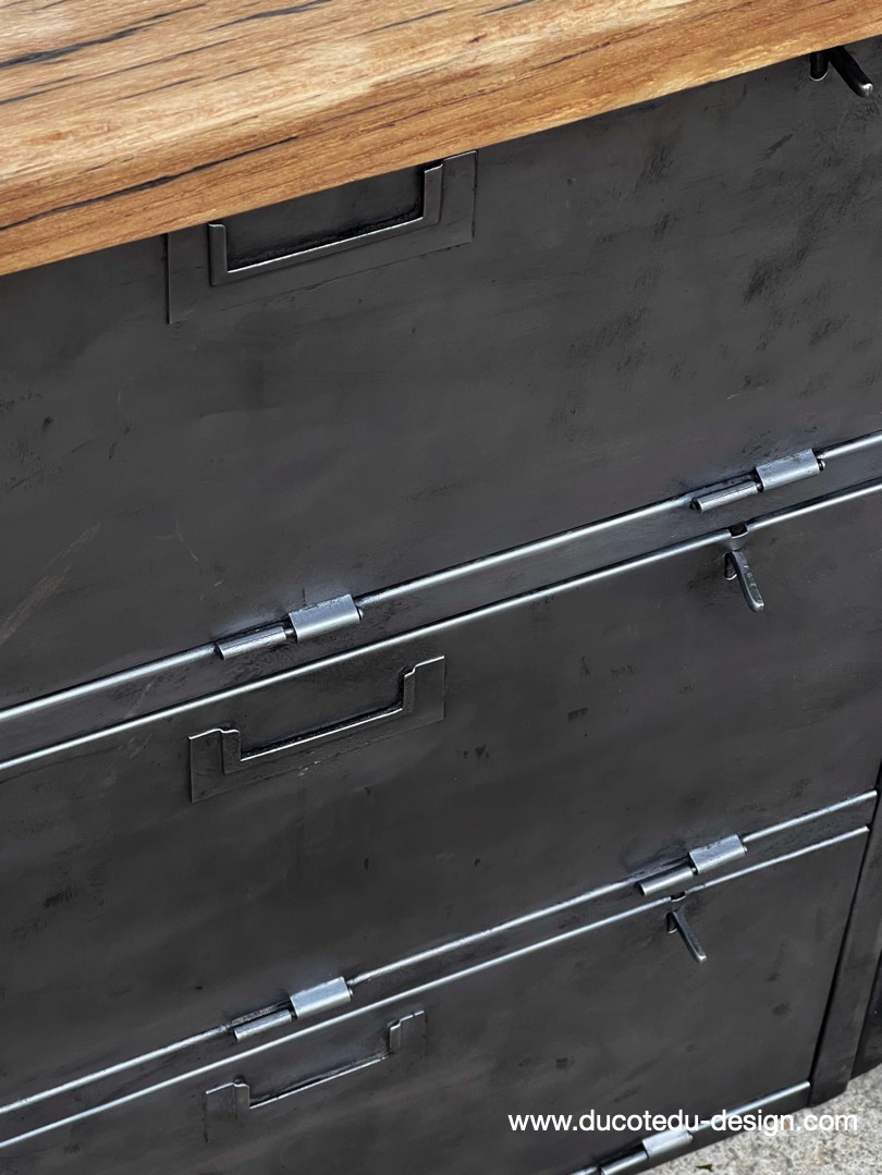 enfilade industrielle 6 compartiments 18 tiroirs atelier militaire plateau vieux chene massif – Image 12