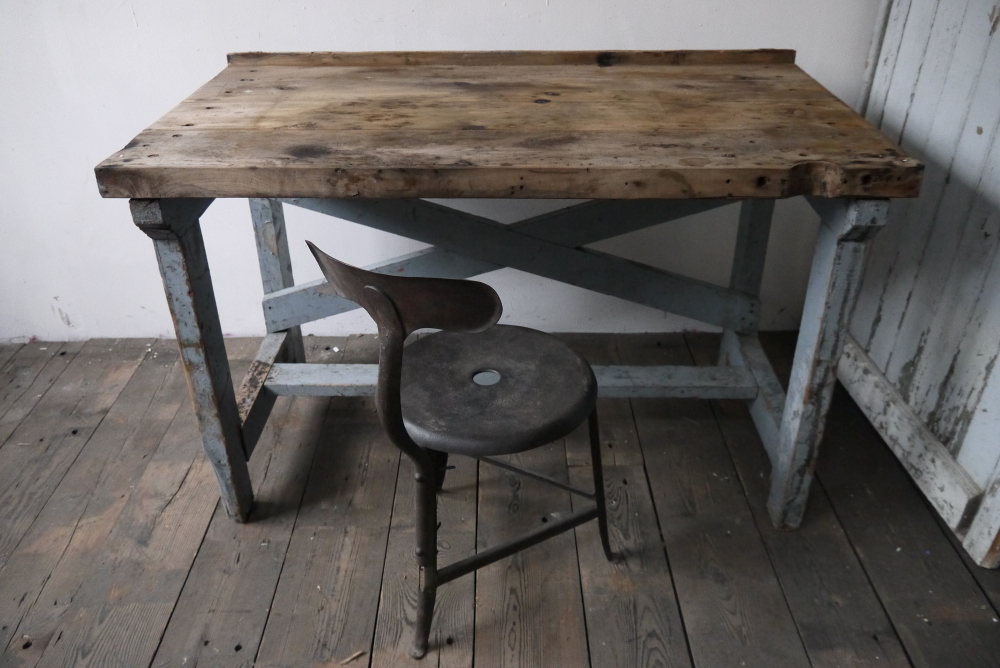 superbe bureau industriel bois patine grise – Image 5