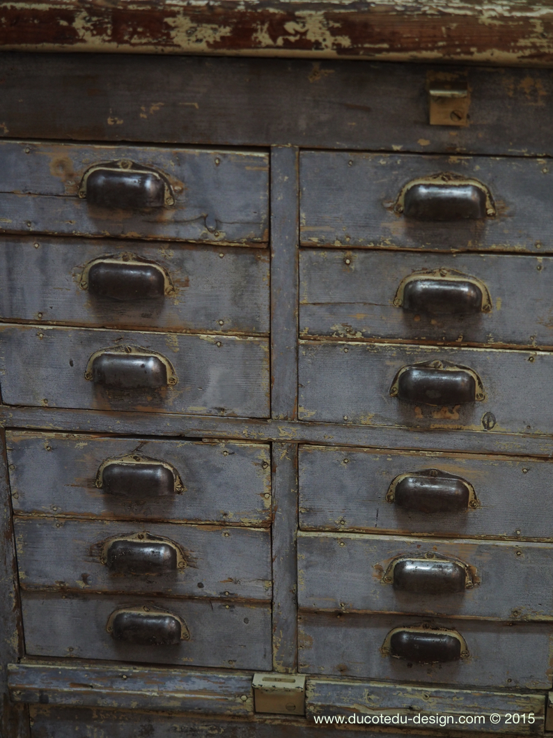 Meuble metier etabli industriel bois 36 tiroirs – Image 14
