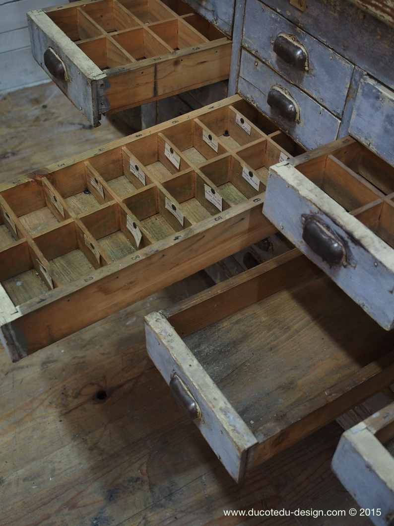 Meuble metier etabli industriel bois 36 tiroirs – Image 13