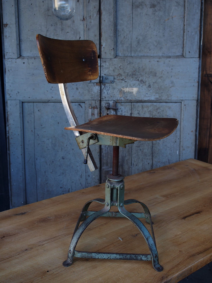 chaise atelier bienaise basse dans leur jus metal et bois – Image 3