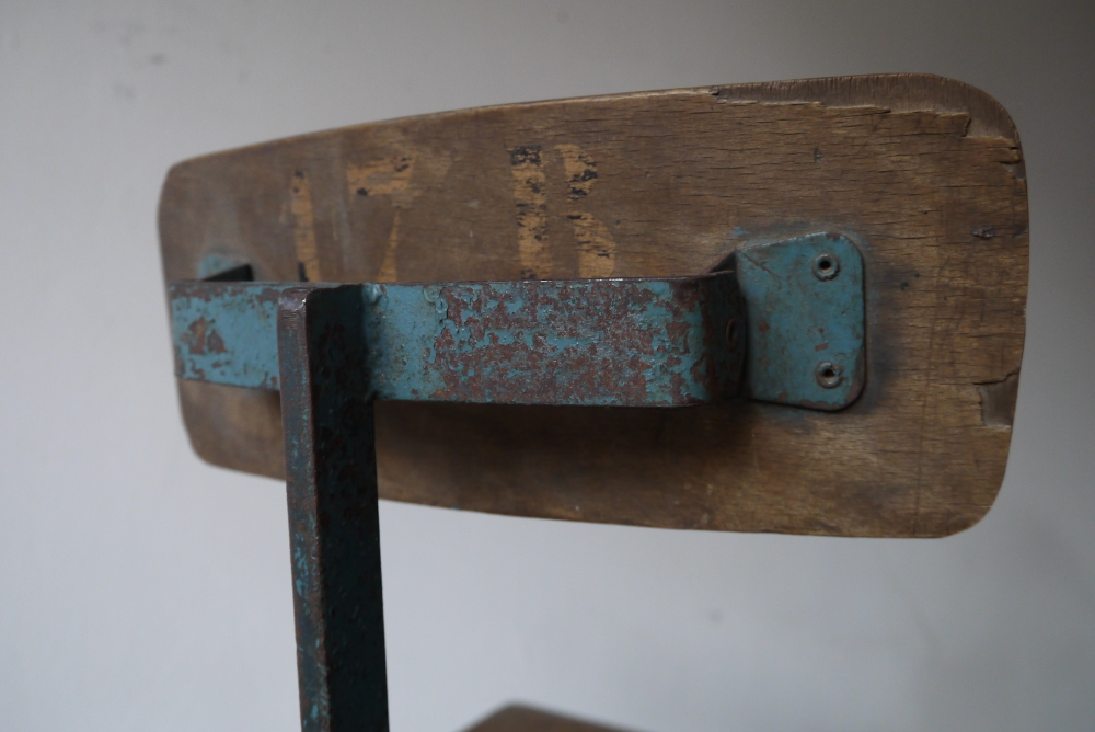 chaise haute atelier industrielle JEAN PROUVE – Image 13