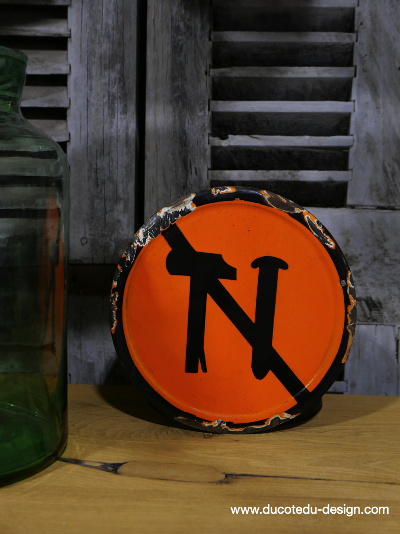 Plaque emaillee signalitique usine russe no outils ref R85 – Image 2