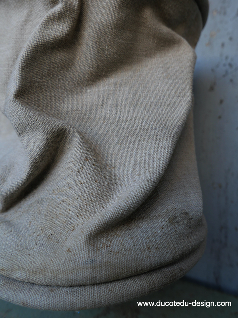 vache à eau, ancien seau pliable en tissu de l'armée francaise – Image 4