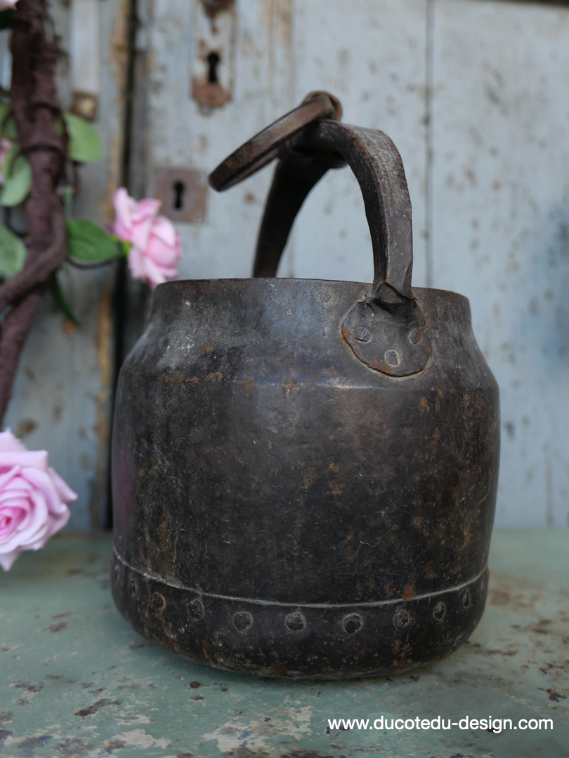 seau metal riveté / cache pot a suspendre – Image 9