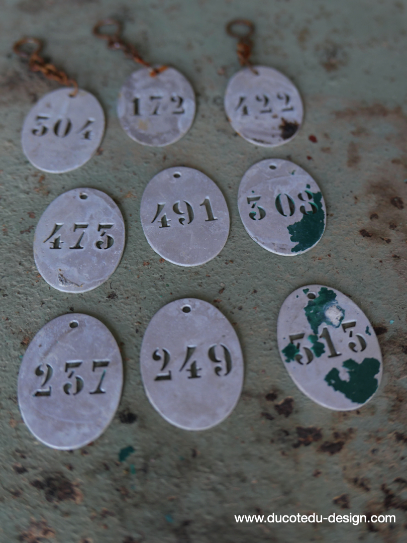 lot de 9 pieces - numero metal pour meuble metier stock vintage / lot 2 – Image 4