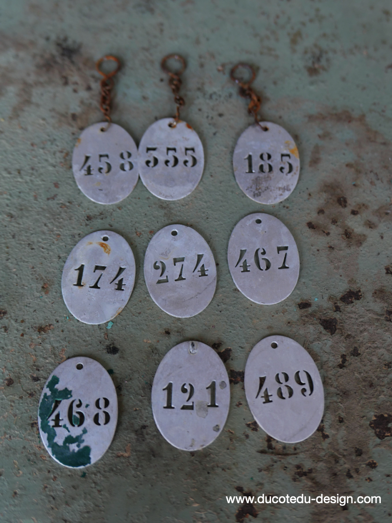 lot de 9 pieces - numero metal pour meuble metier stock vintage / lot 3 – Image 2