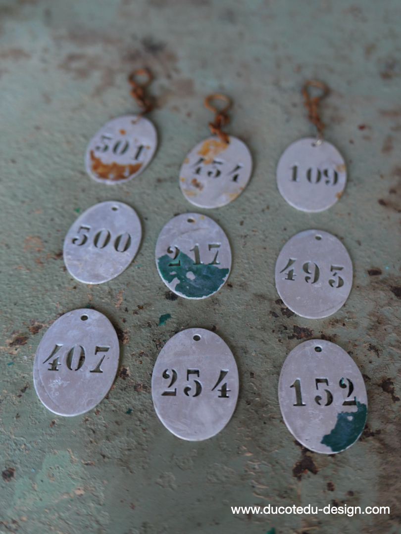 lot de 9 pieces - numero metal pour meuble metier stock vintage / lot 4 – Image 4