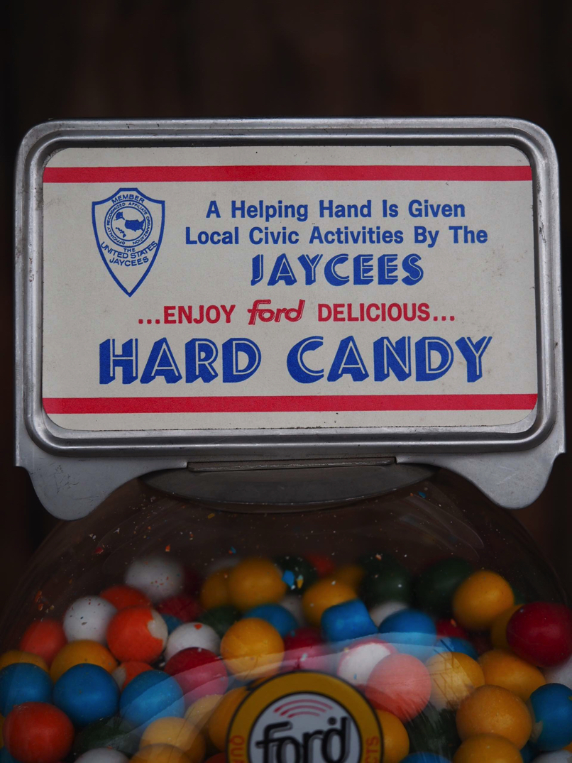 Distributeur à bonbon Ford Ball Gum 1950 hard candy – Image 4