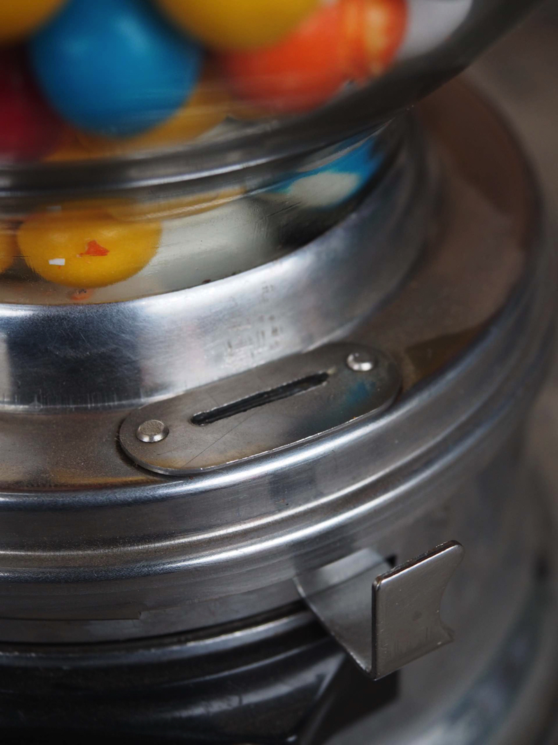 Distributeur à bonbon Ford Ball Gum 1950 hard candy – Image 8