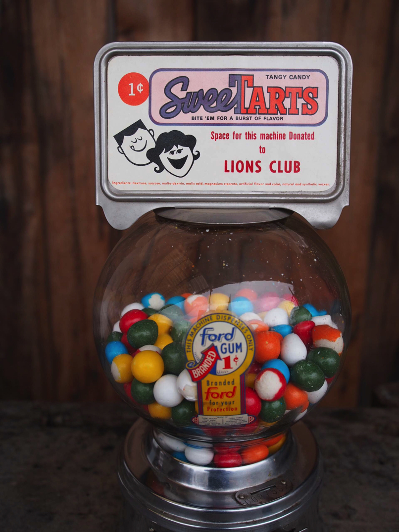 Distributeur à bonbon Ford Ball Gum 1950 hard candy – Image 3