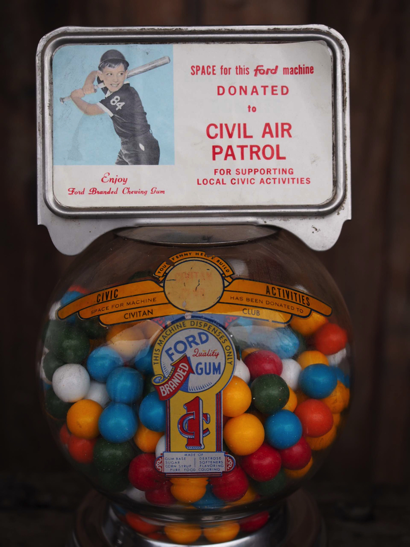Distributeur à bonbon Ford Ball Gum 1950 hard candy – Image 3