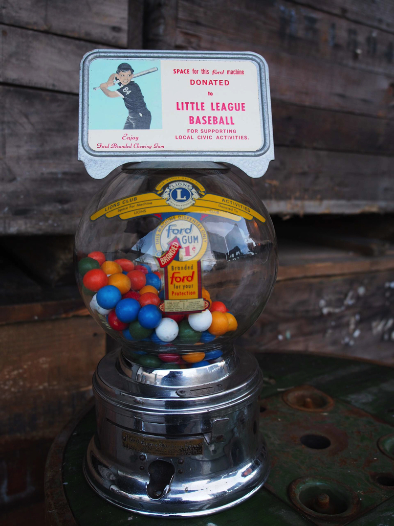 Distributeur à bonbon Ford Ball Gum 1950 hard candy – Image 2