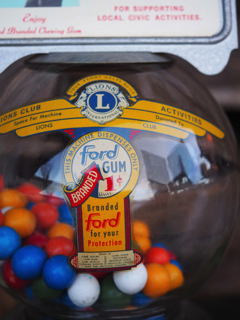 Distributeur à bonbon Ford Ball Gum 1950 hard candy – Image 5