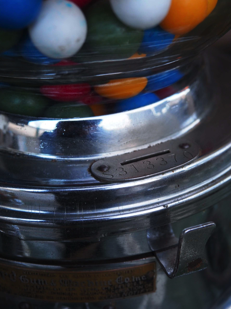 Distributeur à bonbon Ford Ball Gum 1950 hard candy – Image 8