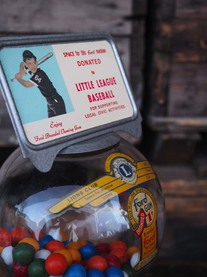 Distributeur à bonbon Ford Ball Gum 1950 hard candy – Image 10