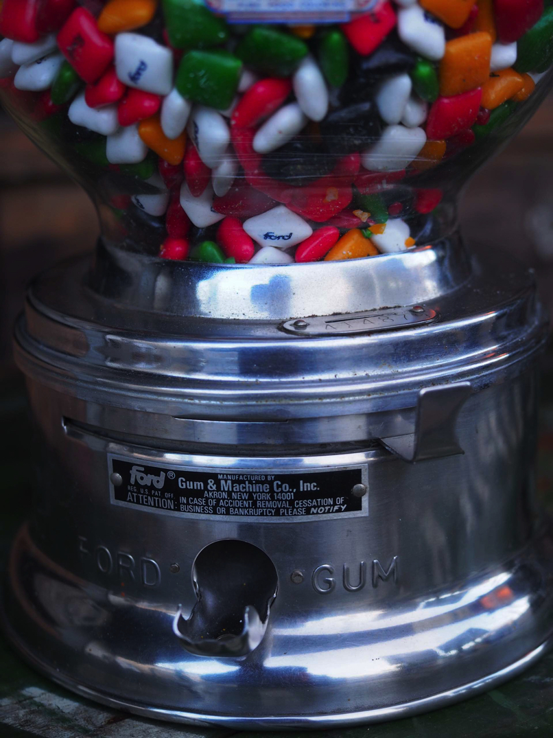Distributeur à bonbon Ford Ball Gum 1950 hard candy – Image 6