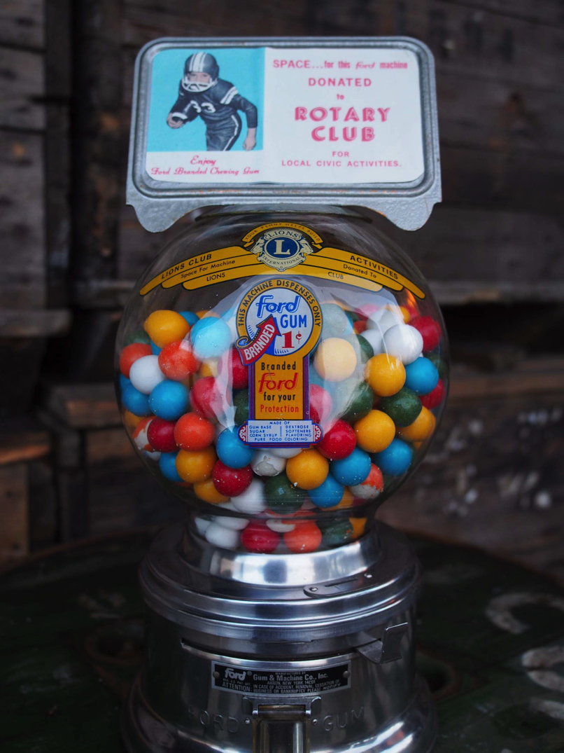 Distributeur à bonbon Ford Ball Gum 1950 hard candy – Image 11