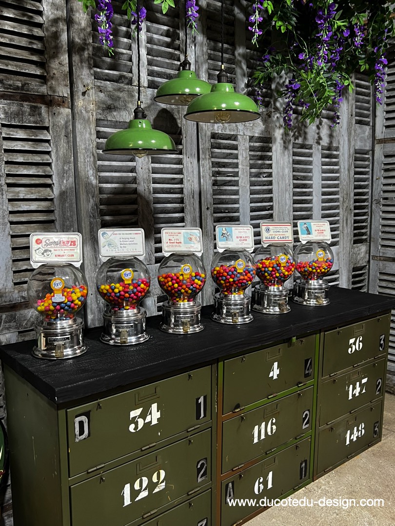 Distributeur à bonbon Ford Ball Gum 1950 – Image 11