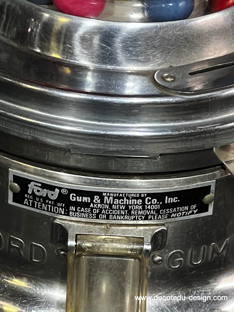 Distributeur à bonbon Ford Ball Gum 1950 – Image 7