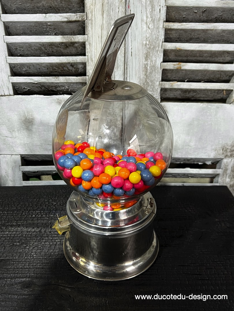 Distributeur à bonbon Ford Ball Gum 1950 – Image 10