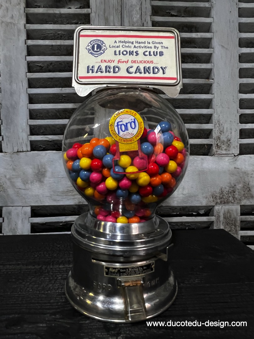 Distributeur à bonbon Ford Ball Gum 1950 – Image 8