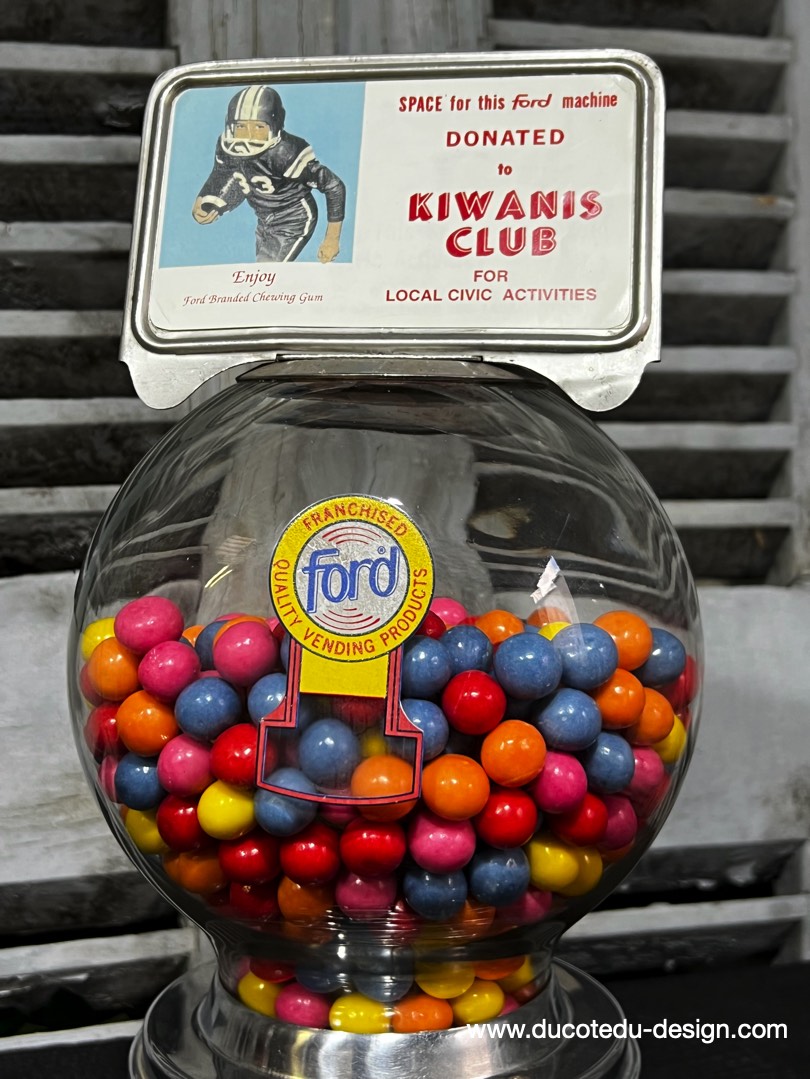 Distributeur à bonbon Ford Ball Gum 1950 – Image 4