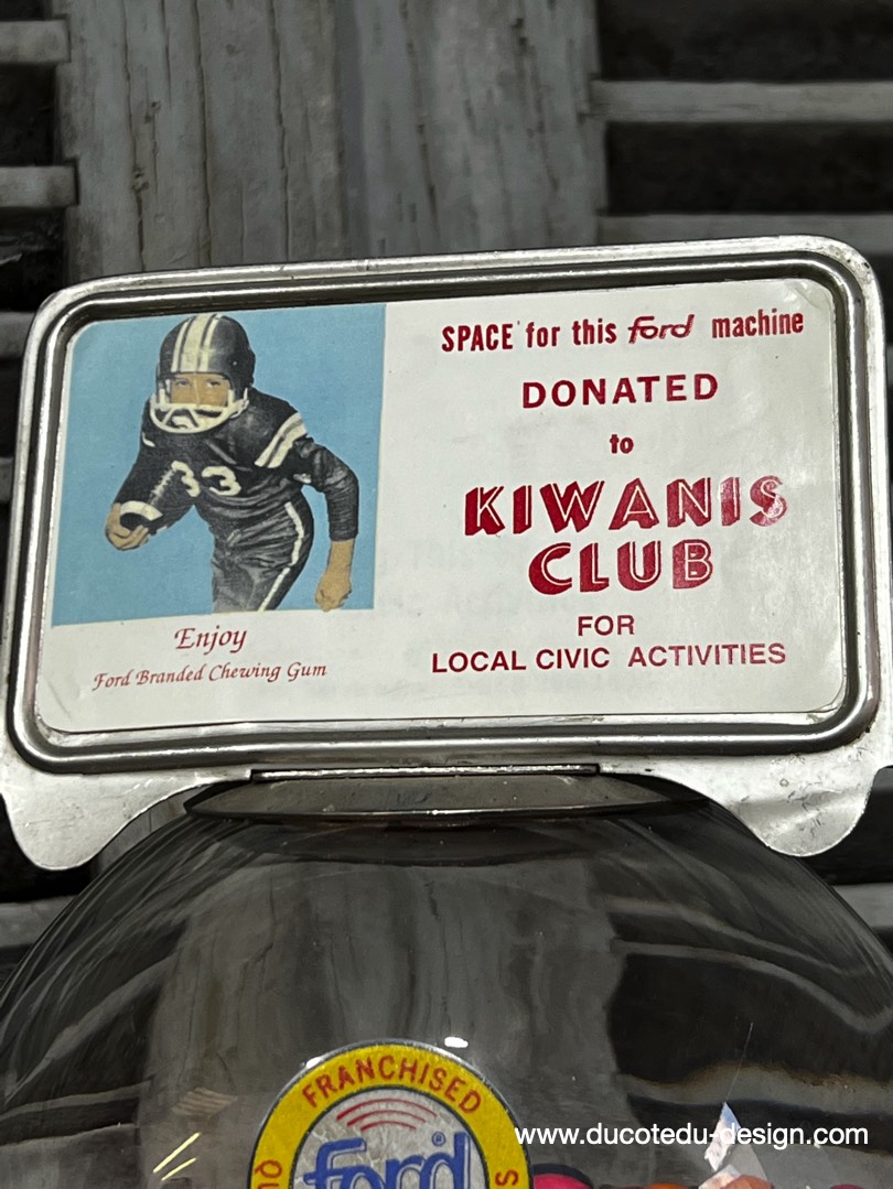Distributeur à bonbon Ford Ball Gum 1950 – Image 5