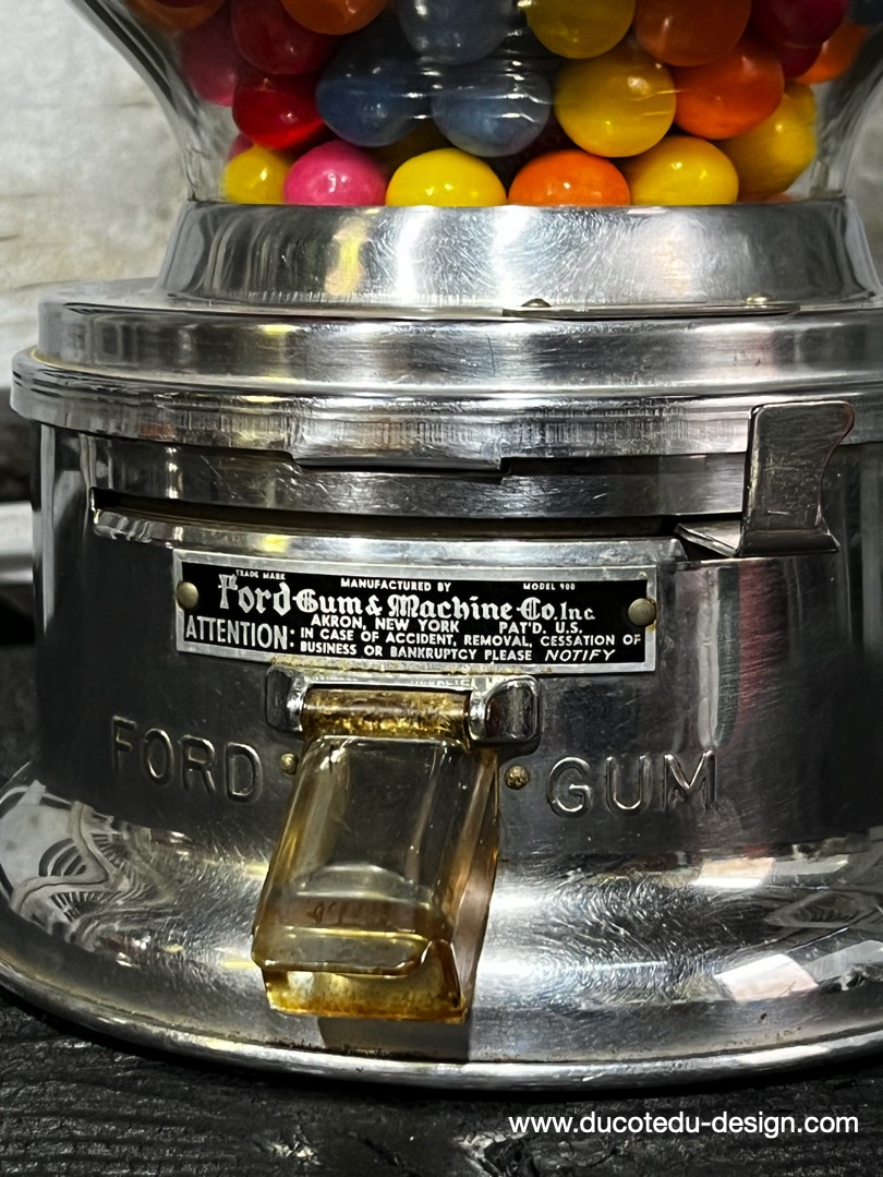 Distributeur à bonbon Ford Ball Gum 1950 – Image 7
