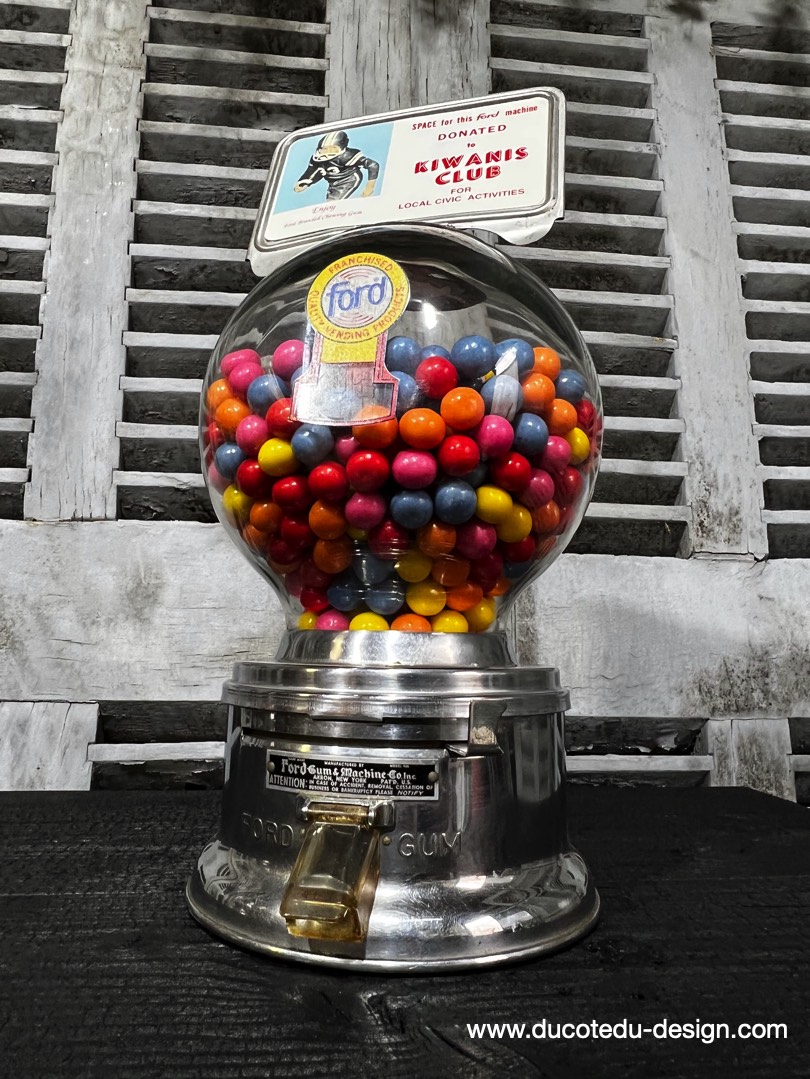 Distributeur à bonbon Ford Ball Gum 1950 – Image 8