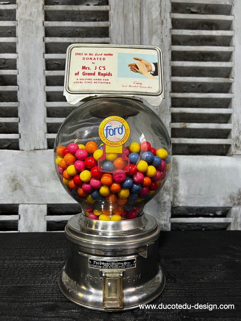 Distributeur à bonbon Ford Ball Gum 1950 – Image 2