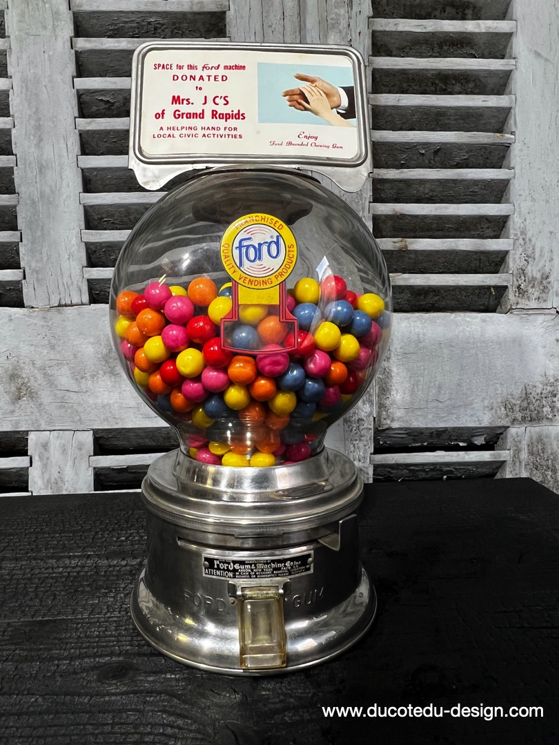 Distributeur à bonbon Ford Ball Gum 1950 – Image 7